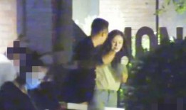 员工爆料汪小菲说谎视频,真相与谎言的较量