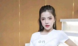 麻豆靠,揭秘时尚界的璀璨明珠