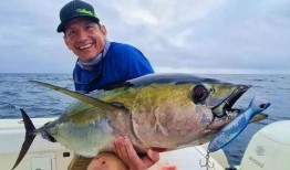 胖头鱼被爆料视频播放,揭秘网络爆红背后的秘密