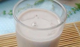 核桃芝麻豆浆,营养早餐新选择