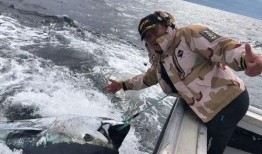 大杨哥被爆料钓鱼视频是真的吗,真相究竟如何？