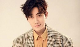 圈内八卦爆料肖战王一博,揭秘娱乐圈的神秘恋情