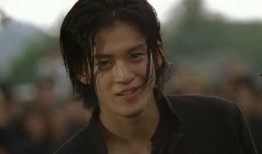 日媒爆料小栗旬视频合集,小栗旬经典视频合集，重温偶像魅力时刻